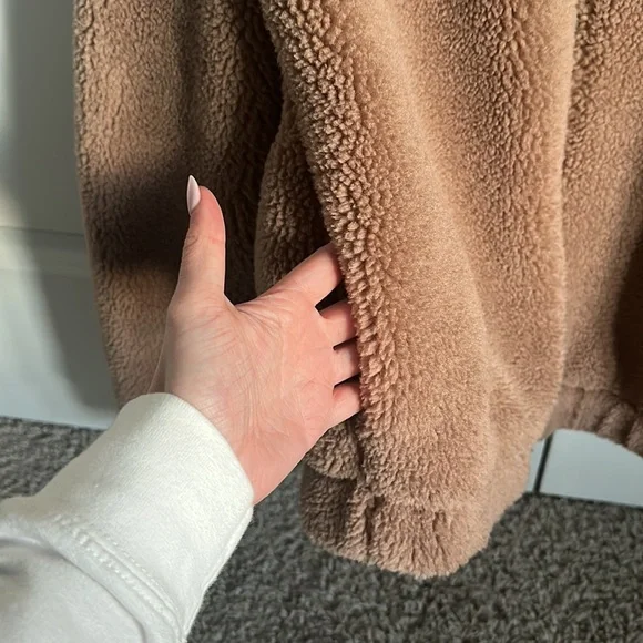 Brown Sherpa Jacket, Medium - Picture 2 of 5